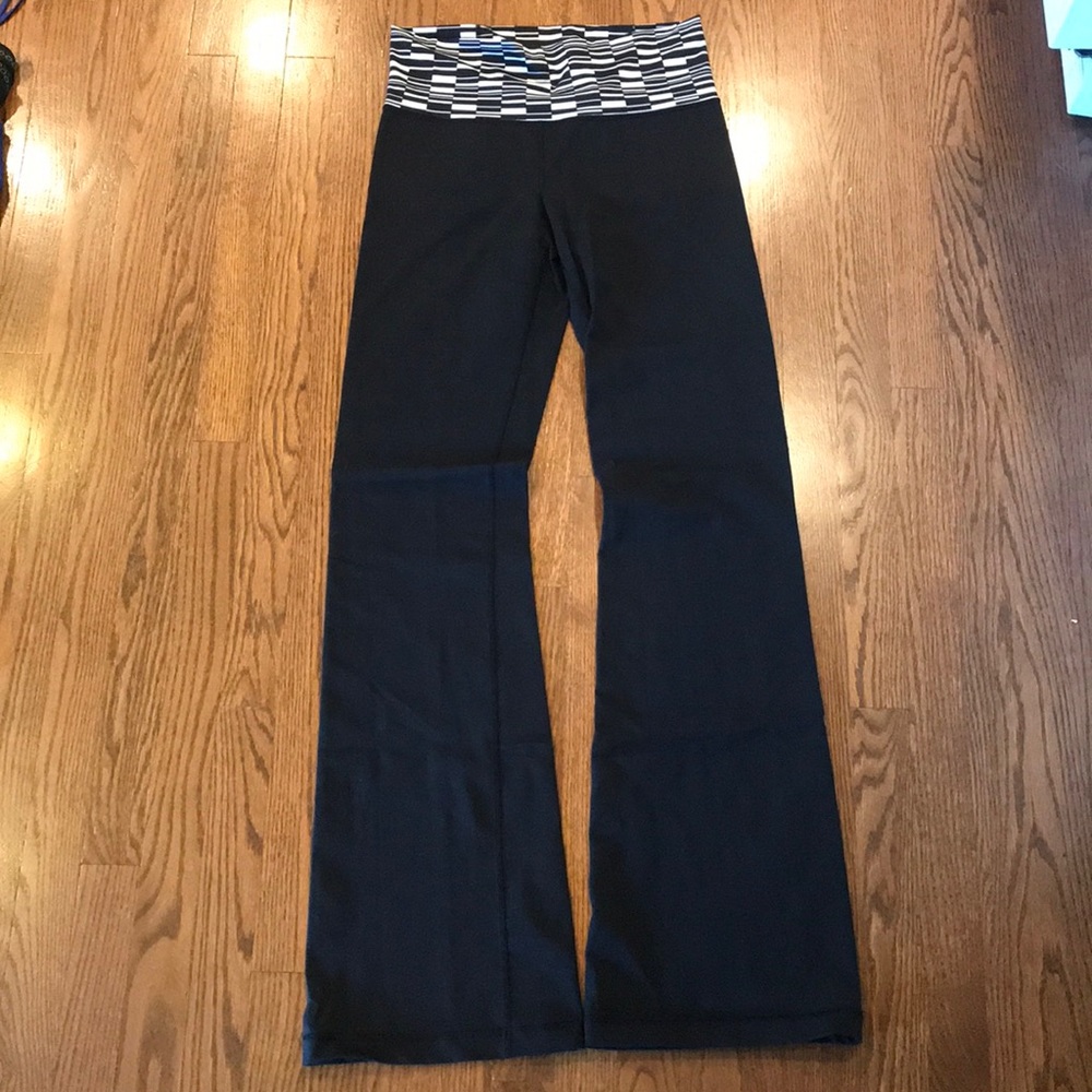 Lululemon boot cut yoga pants
